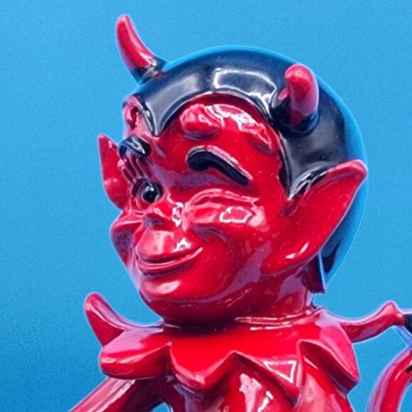 Vintage Red & Black Winking Devil Enamel Brooch MCM 50s Rare Red Black Version - Picture 2 of 10